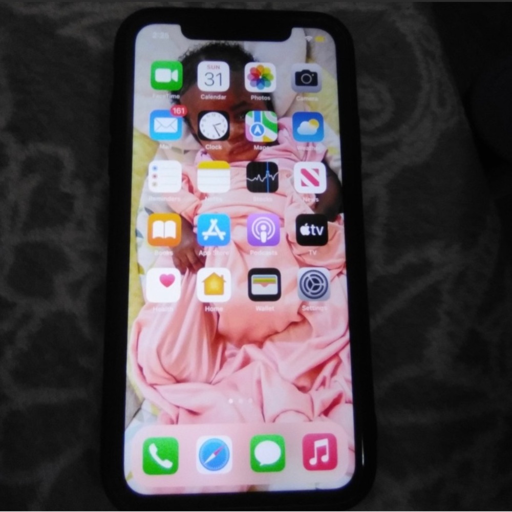 Black IPhone 11